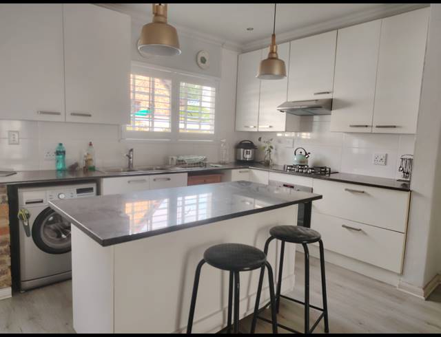 3 BEDROOM FREEHOLD FOR SALE IN VORNA VALLEY